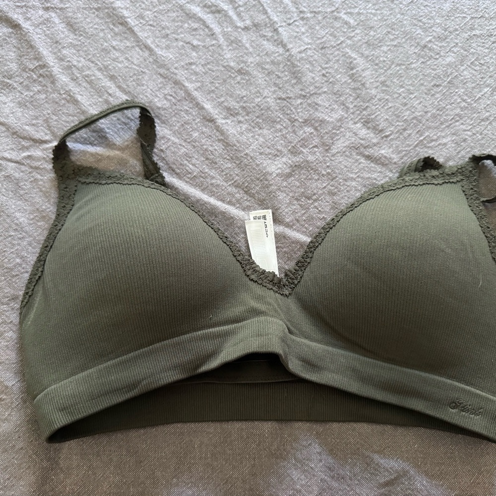 PINK Seamless Push-Up Bra,  Green - Size Small NWOT